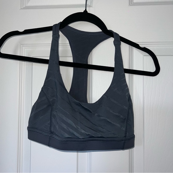 Lululemon sports bra - Picture 4 of 5